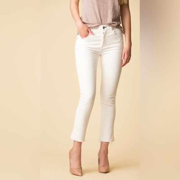 AMO Babe Sea Salt Wash White Cropped Jeans Raw Hem - Picture 2 of 14